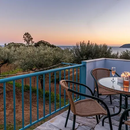 Secret Summer Havens - Perfectly Secluded Getaways * Vasilitsion