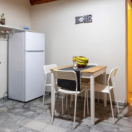 アパート Sunny Summer Retreat - Perfect Location & Bbq Vasilítsion