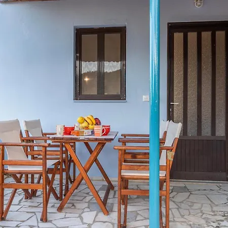 Apartment Secret Summer Havens - Perfectly Secluded Getaways *