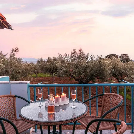 Apartment Secret Summer Havens - Perfectly Secluded Getaways *
