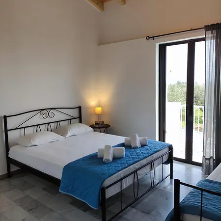 Sunny Summer Retreat - Perfect Location & Bbq Apartament