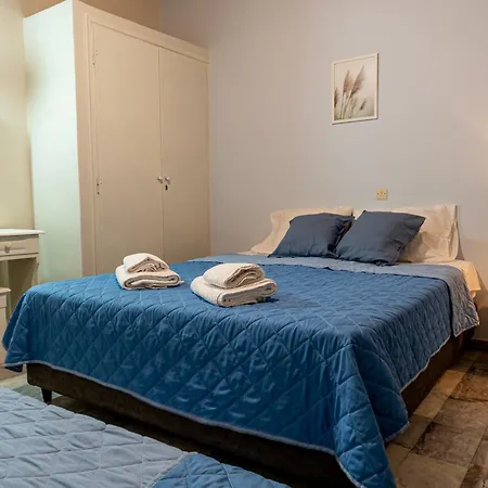 Sunny Summer Retreat - Perfect Location & Bbq アパート Vasilítsion